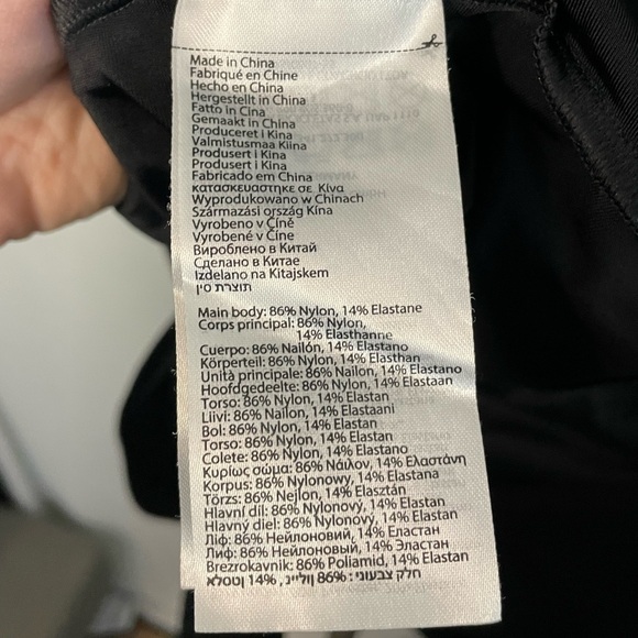 Pearl Izumi black cycling shorts with skirt‎ size medium - Picture 8 of 10